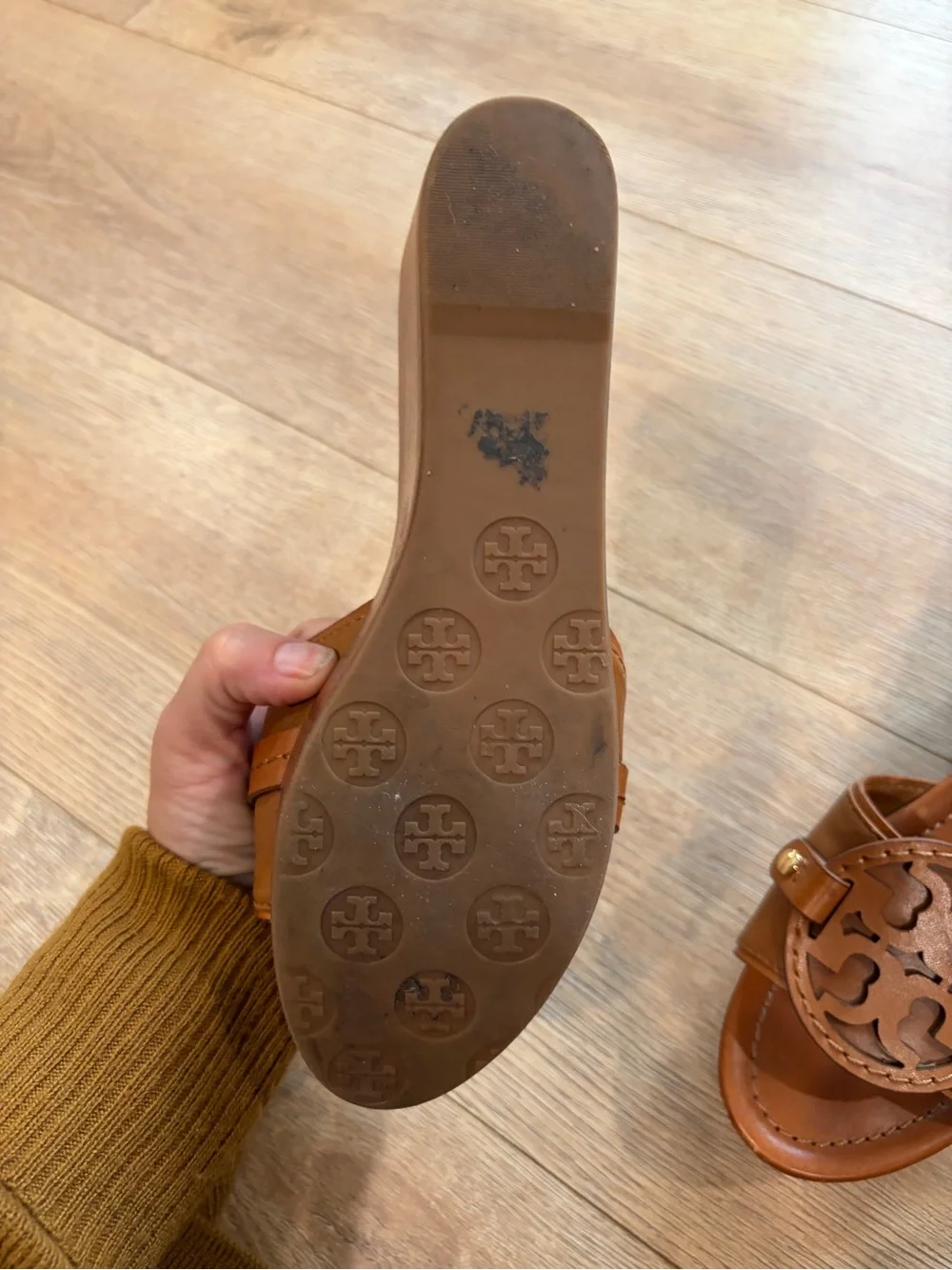 Tory Burch Patti Wedge Sandals Brown Leather Double T Logo Size 7